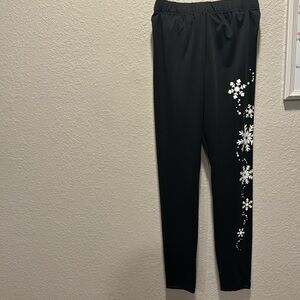 Seasonal black snowflake leggings